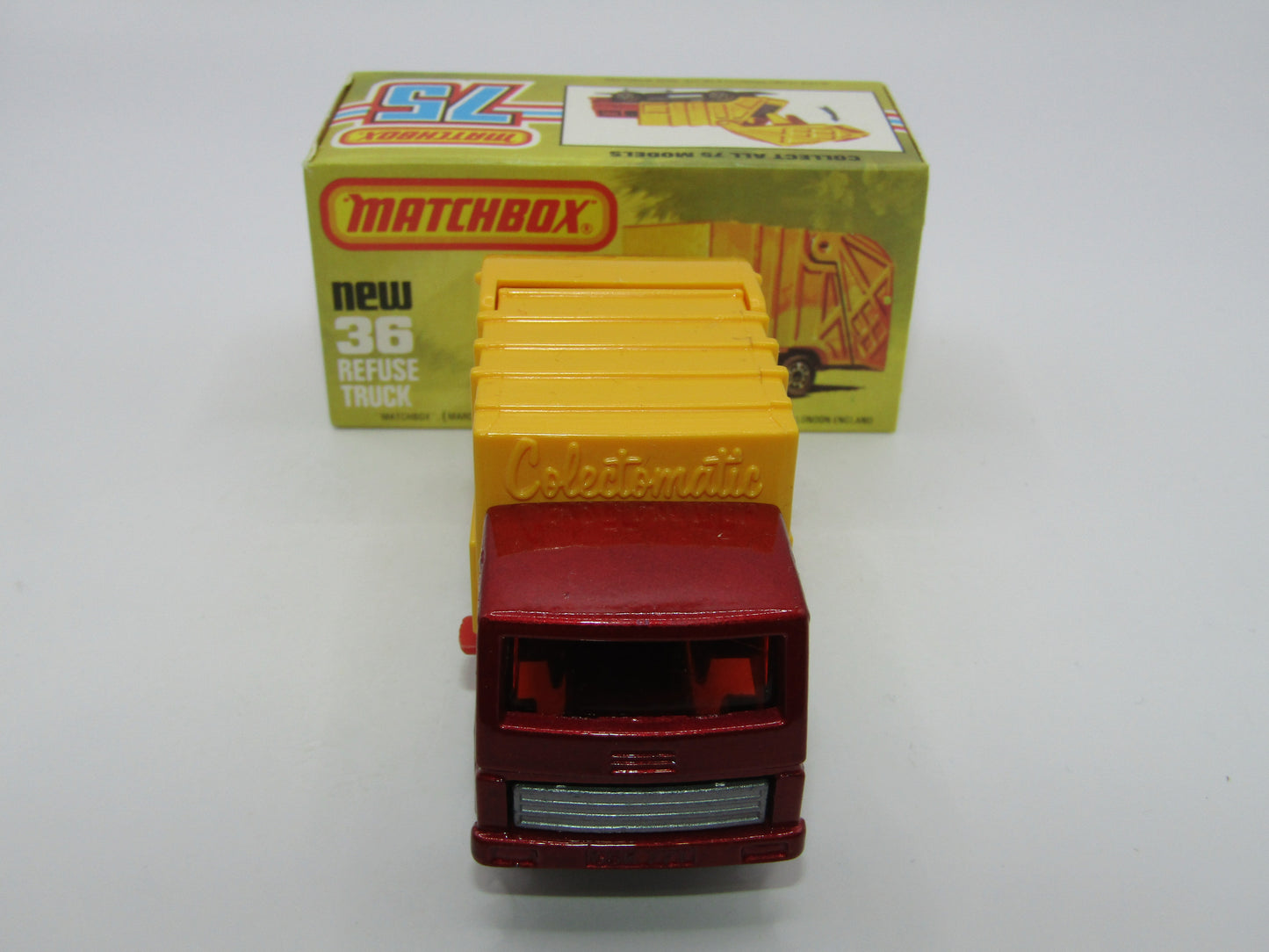 Matchbox Superfast No 36D Refuse Truck DOT-DASH Rear Wheels