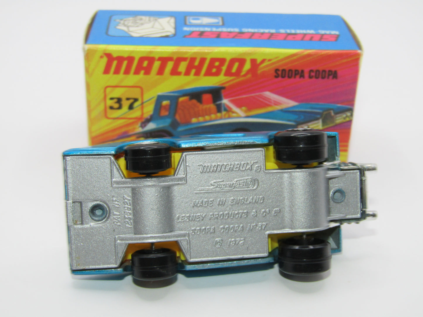 Matchbox Superfast 37B Soopa Coopa SILVER Base, Medium Blue