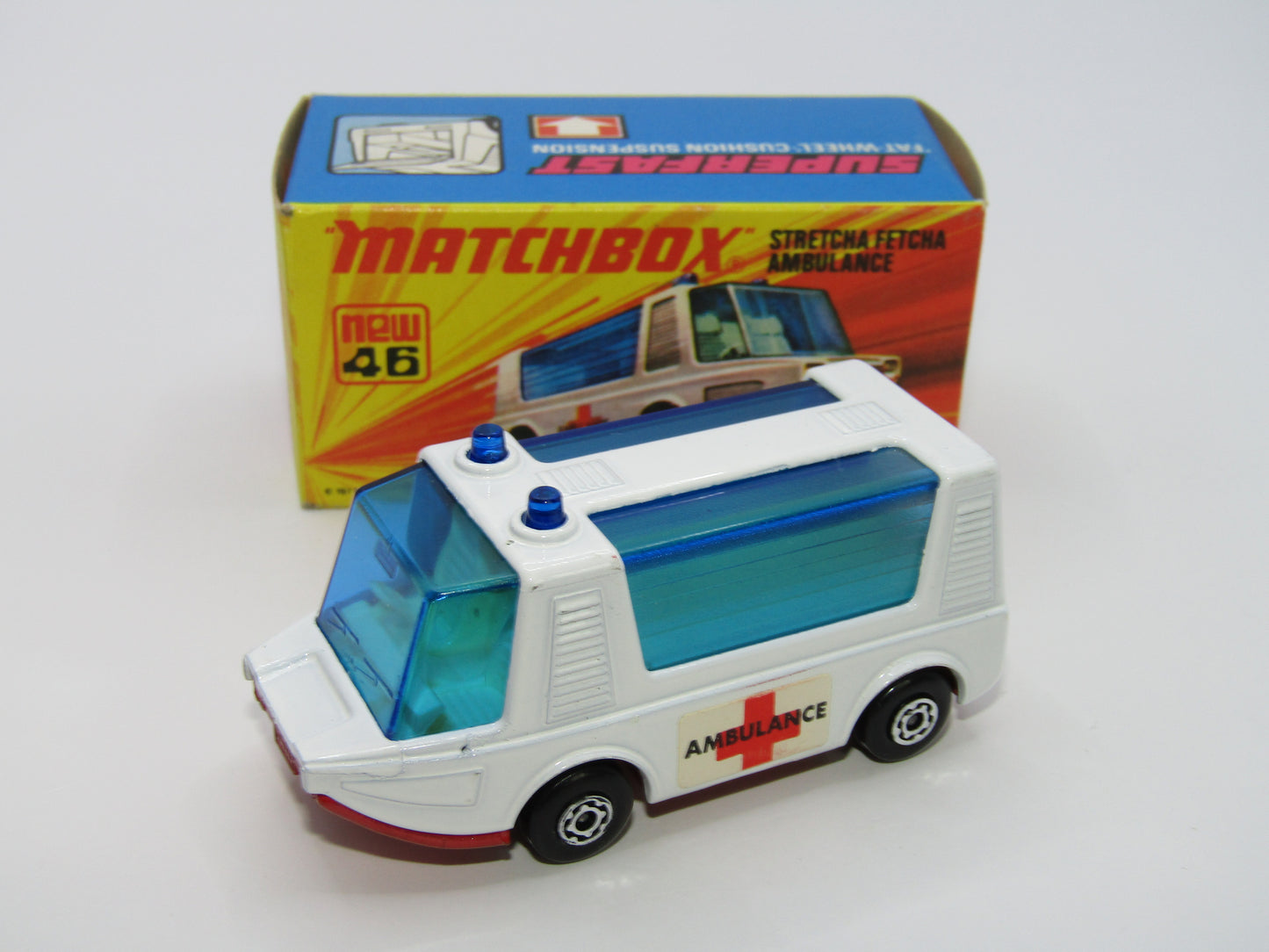 Matchbox Superfast 46B Stretcha Fetcha Ambulance Labels Red Base