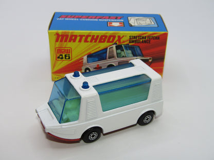 Matchbox Superfast 46B Stretcha Fetcha NO LABELS Red Base