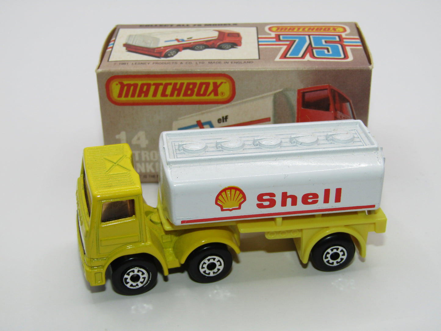 Matchbox Superfast 14D Articulated Petrol Tanker YELLOW - Shell Tampo