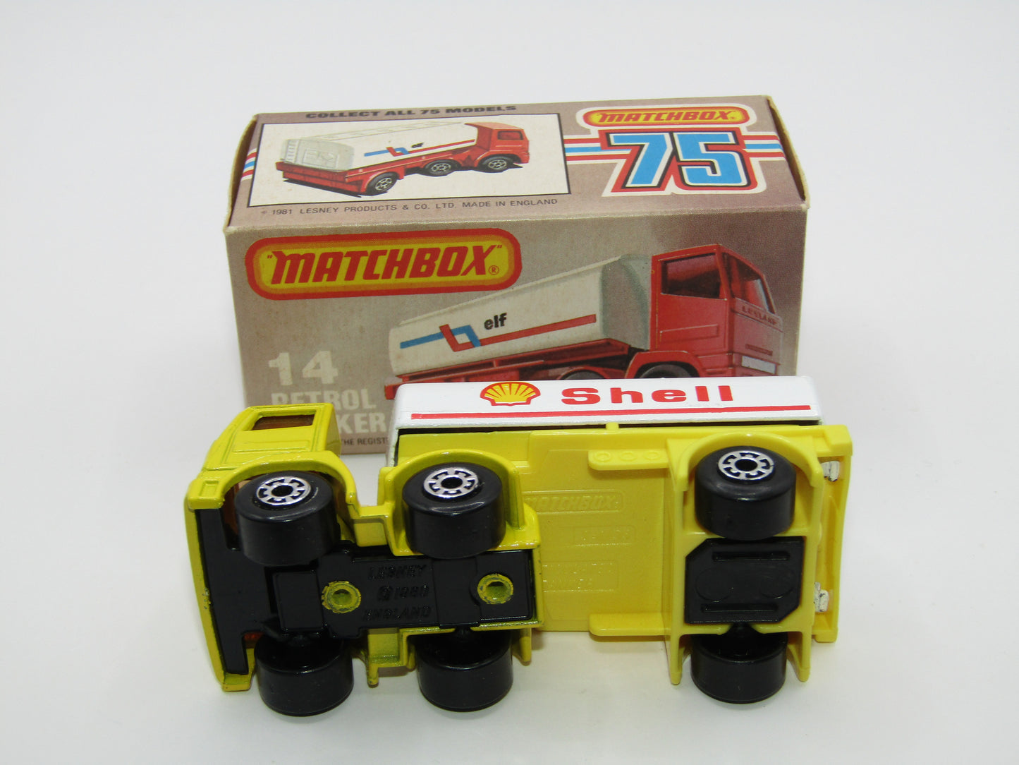 Matchbox Superfast 14D Articulated Petrol Tanker YELLOW - Shell Tampo