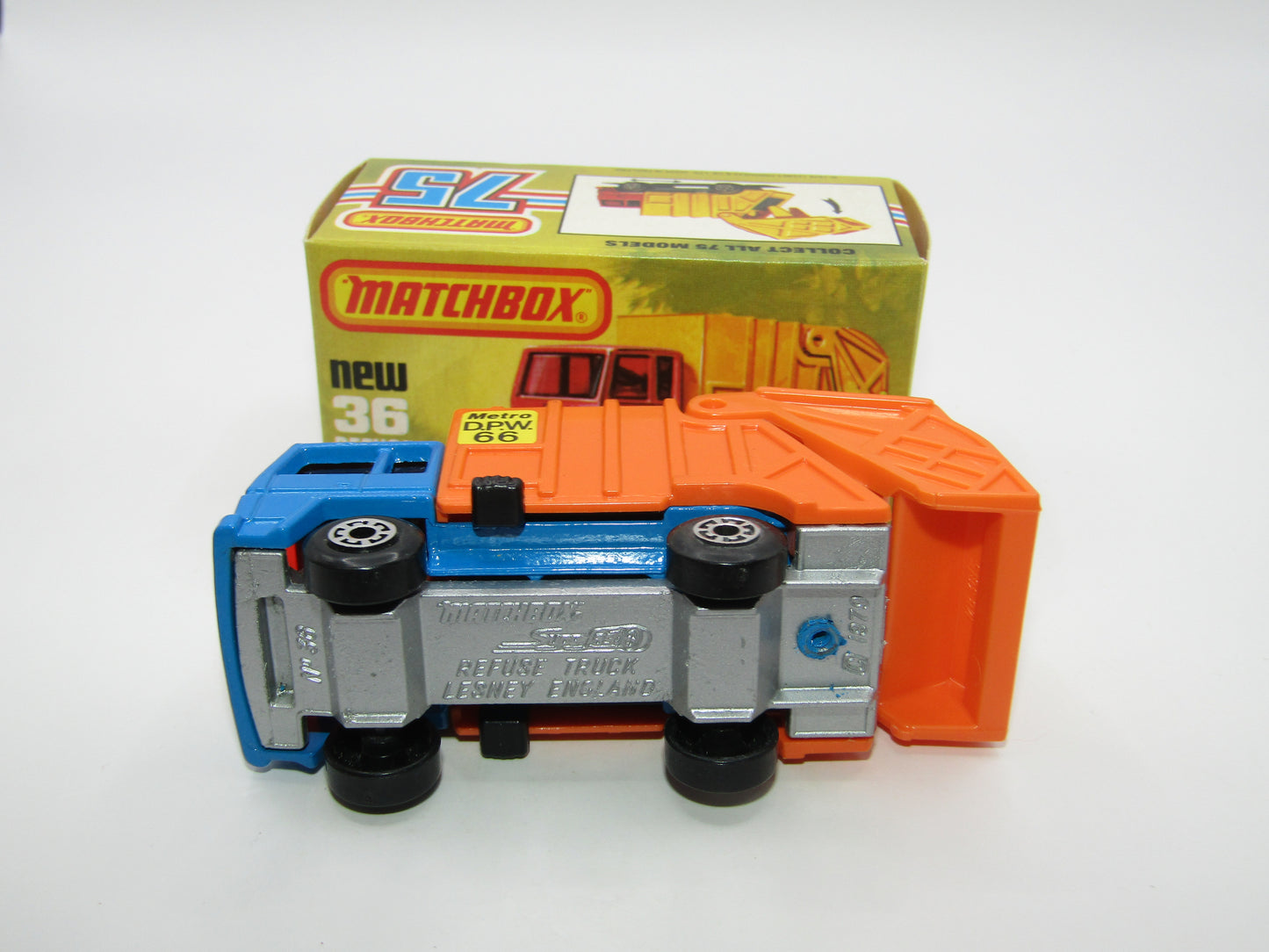 Matchbox Superfast No 36D Refuse Truck Blue, Orange & Orange BLACK Slider
