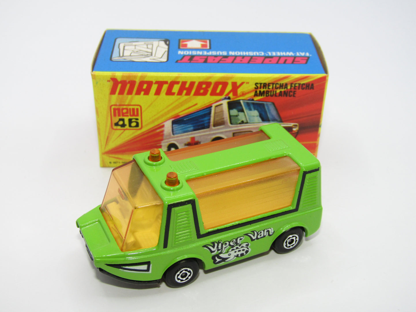 Matchbox Superfast 46B Stretcha Fetcha Lime Green BLACK Base