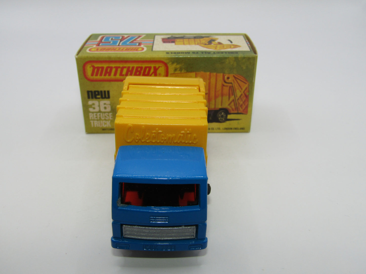 Matchbox Superfast No 36D Refuse Truck Blue, Yellow & Yellow Black Slider