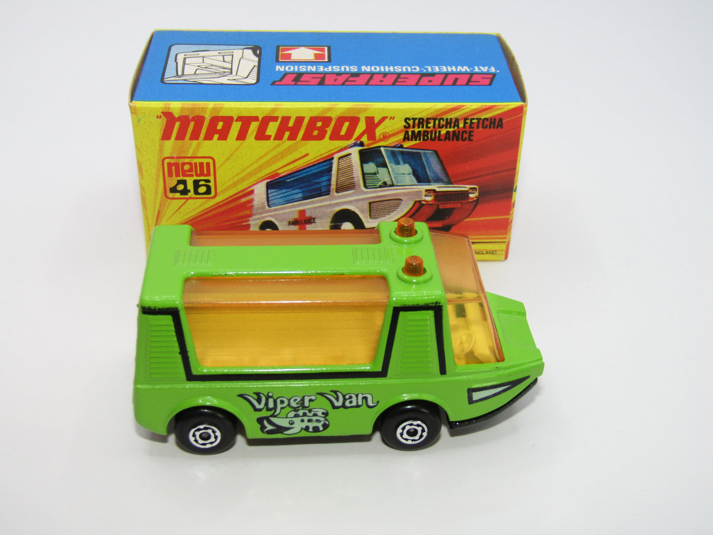 Matchbox Superfast 46B Stretcha Fetcha Lime Green BLACK Base