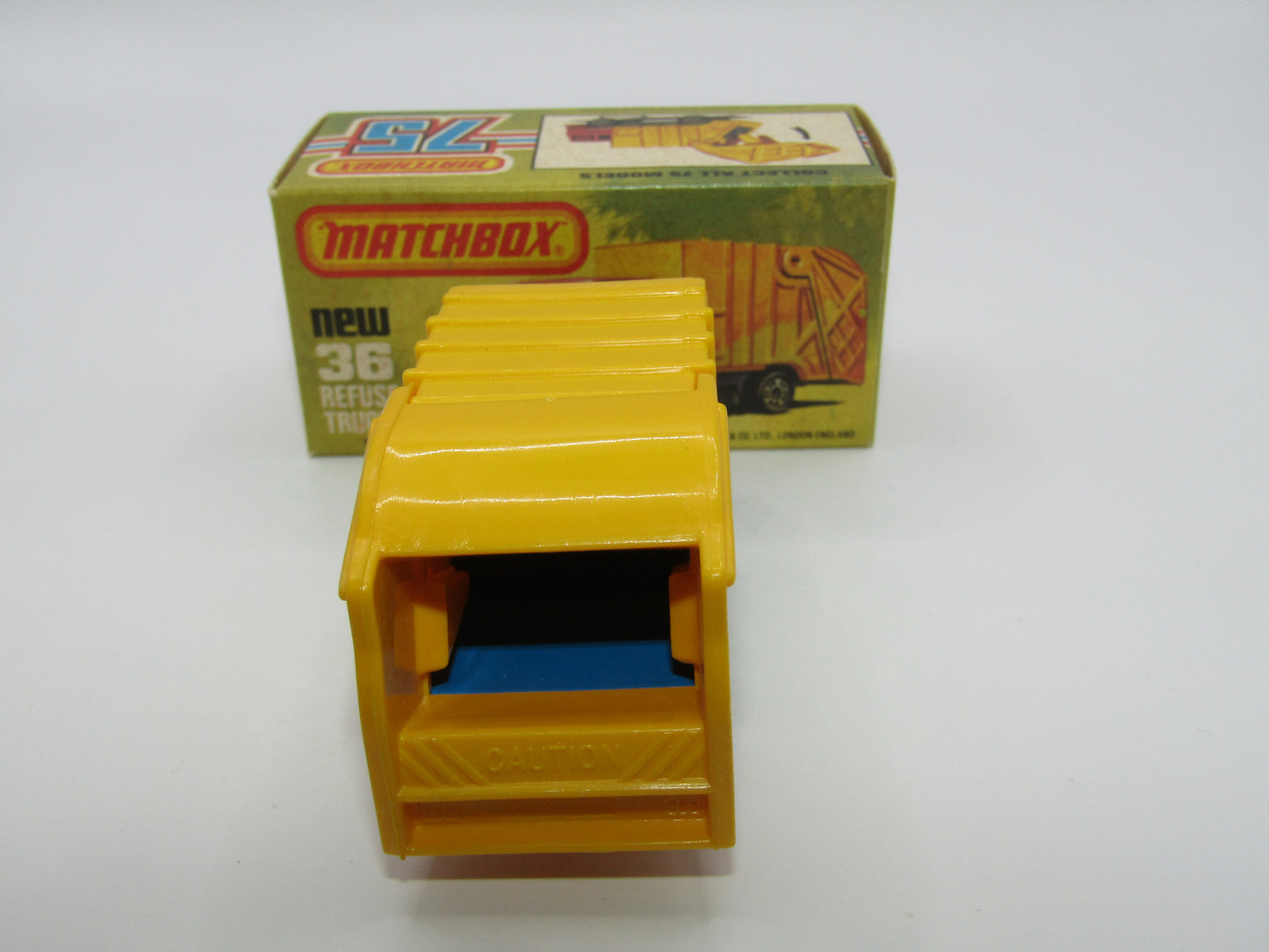 Matchbox Superfast No 36D Refuse Truck Blue, Yellow & Yellow Black Slider