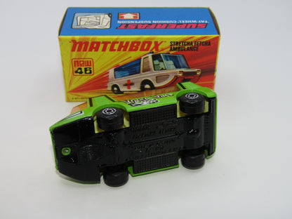 Matchbox Superfast 46B Stretcha Fetcha Lime Green BLACK Base