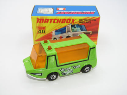 Matchbox Superfast 46B Stretcha Fetcha Lime Green DARK AMBER Windows