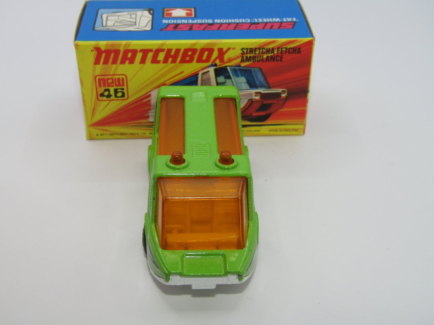 Matchbox Superfast 46B Stretcha Fetcha Lime Green DARK AMBER Windows