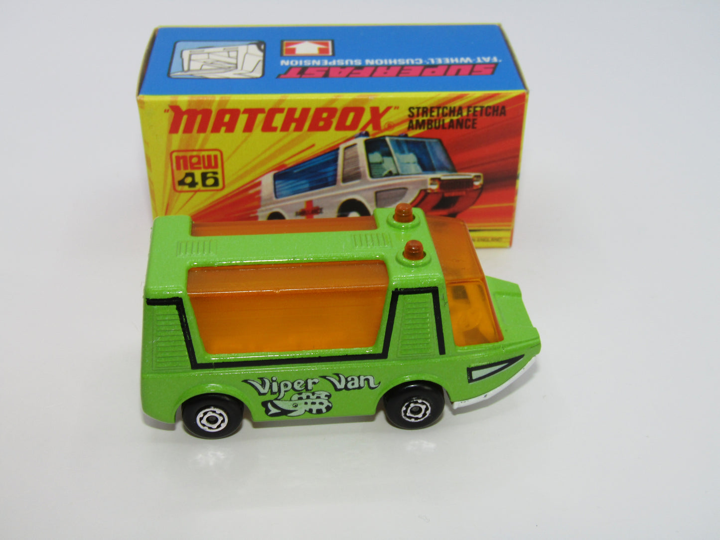 Matchbox Superfast 46B Stretcha Fetcha Lime Green DARK AMBER Windows