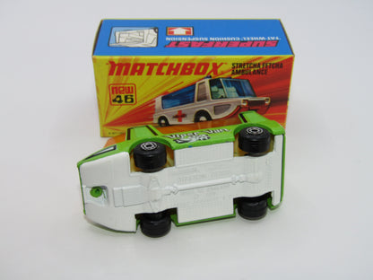 Matchbox Superfast 46B Stretcha Fetcha Lime Green DARK AMBER Windows