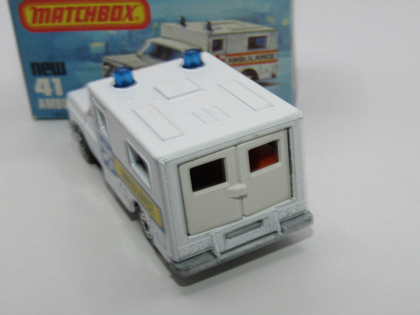 Matchbox Superfast No 41C Ambulance YELLOW & BLUE Label ORANGE Interior