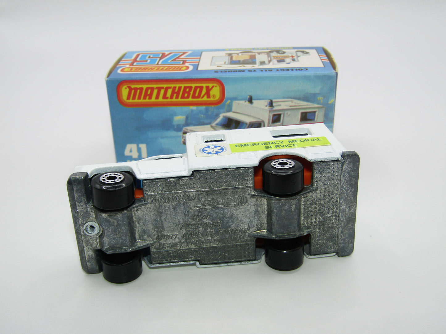 Matchbox Superfast No 41C Ambulance EMS Label ORANGE Interior