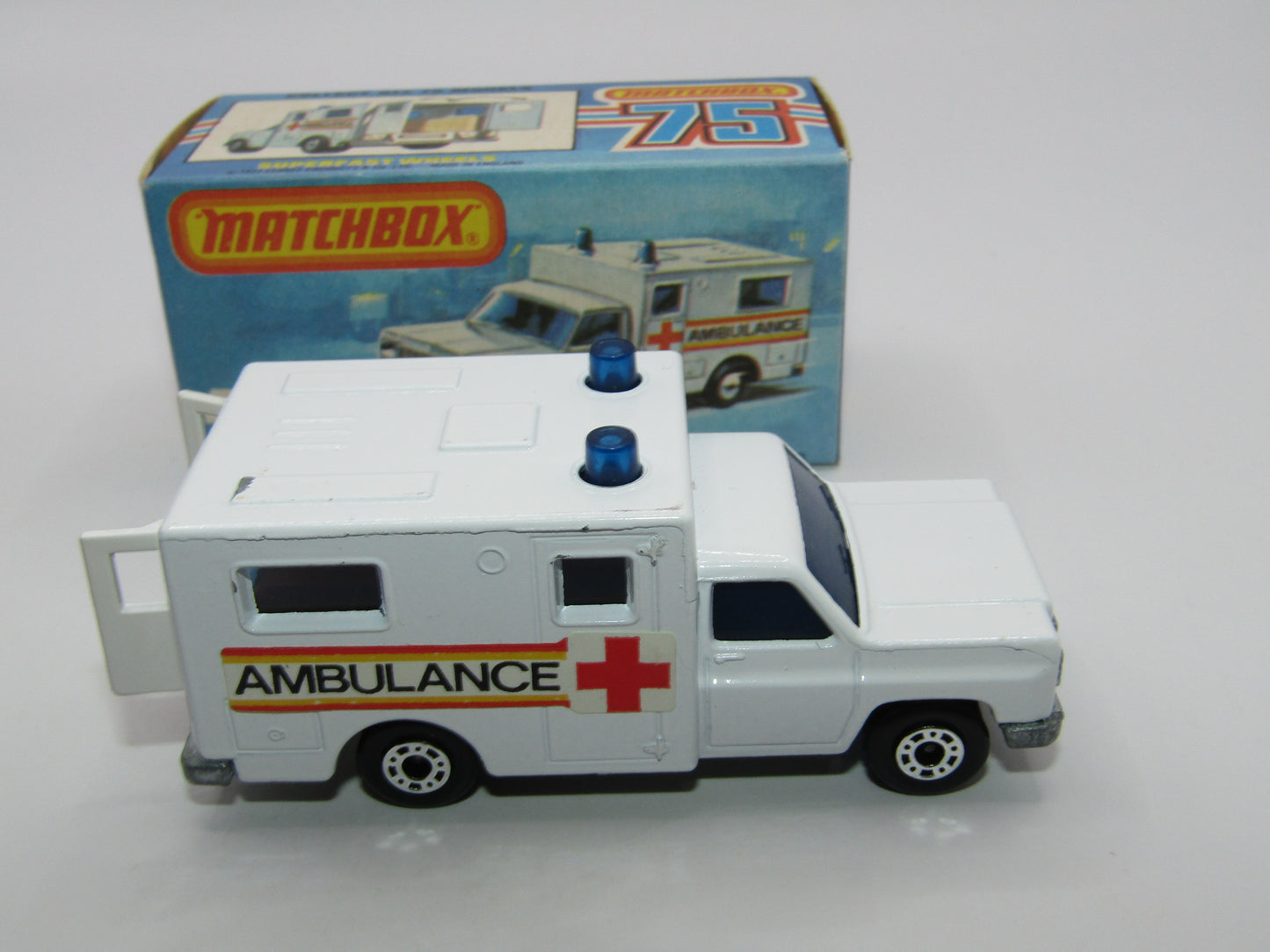 Matchbox Superfast No 41C Ambulance  - CROSS Ambulance Label ORANGE Interior