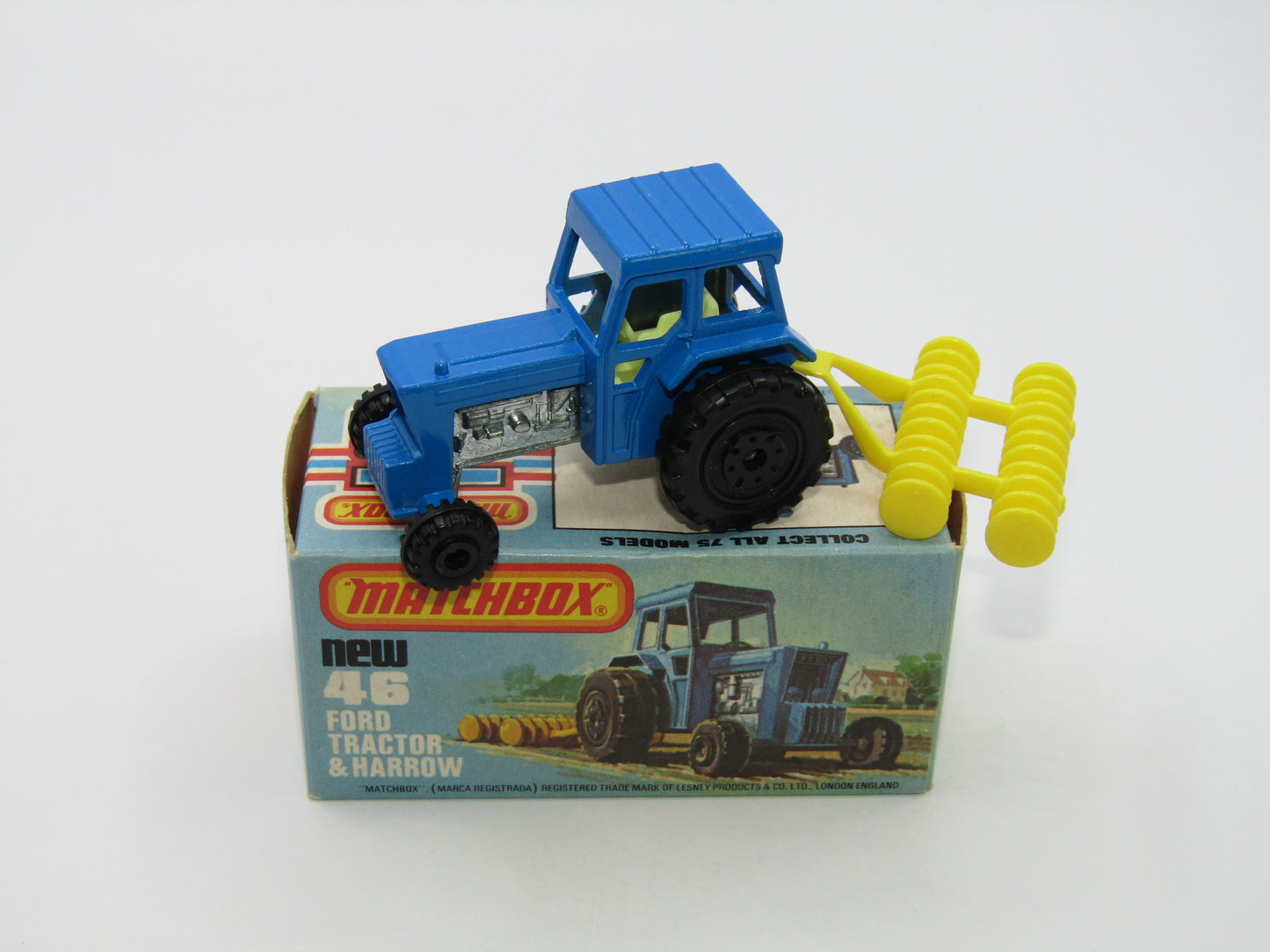 Matchbox Superfast 46C Ford Tractor Black Hubs Light Yellow Interior