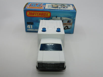 Matchbox Superfast No 41C Ambulance  - CROSS Ambulance TAN Interior