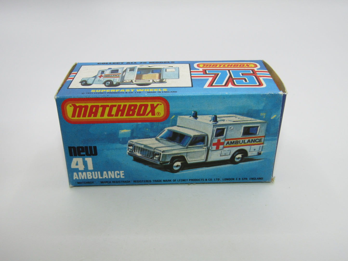Matchbox Superfast No 41C Ambulance  - CROSS Ambulance TAN Interior