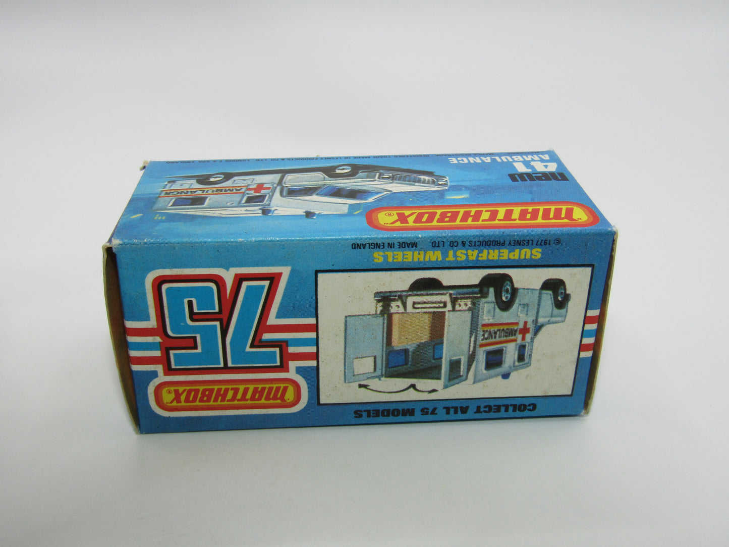 Matchbox Superfast No 41C Ambulance  - CROSS Ambulance TAN Interior