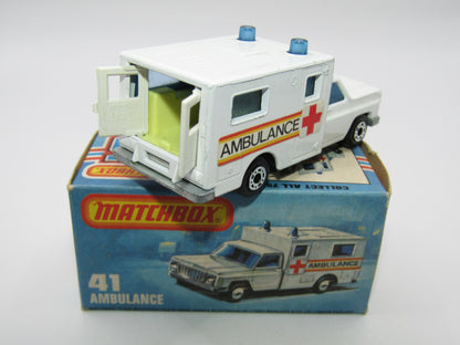 Matchbox Superfast No 41C Ambulance  - CROSS Ambulance YELLOW Interior