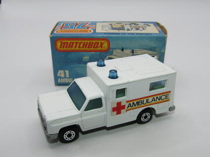 Matchbox Superfast No 41C Ambulance  - CROSS Ambulance YELLOW Interior