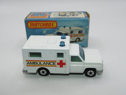 Matchbox Superfast No 41C Ambulance  - CROSS Ambulance YELLOW Interior