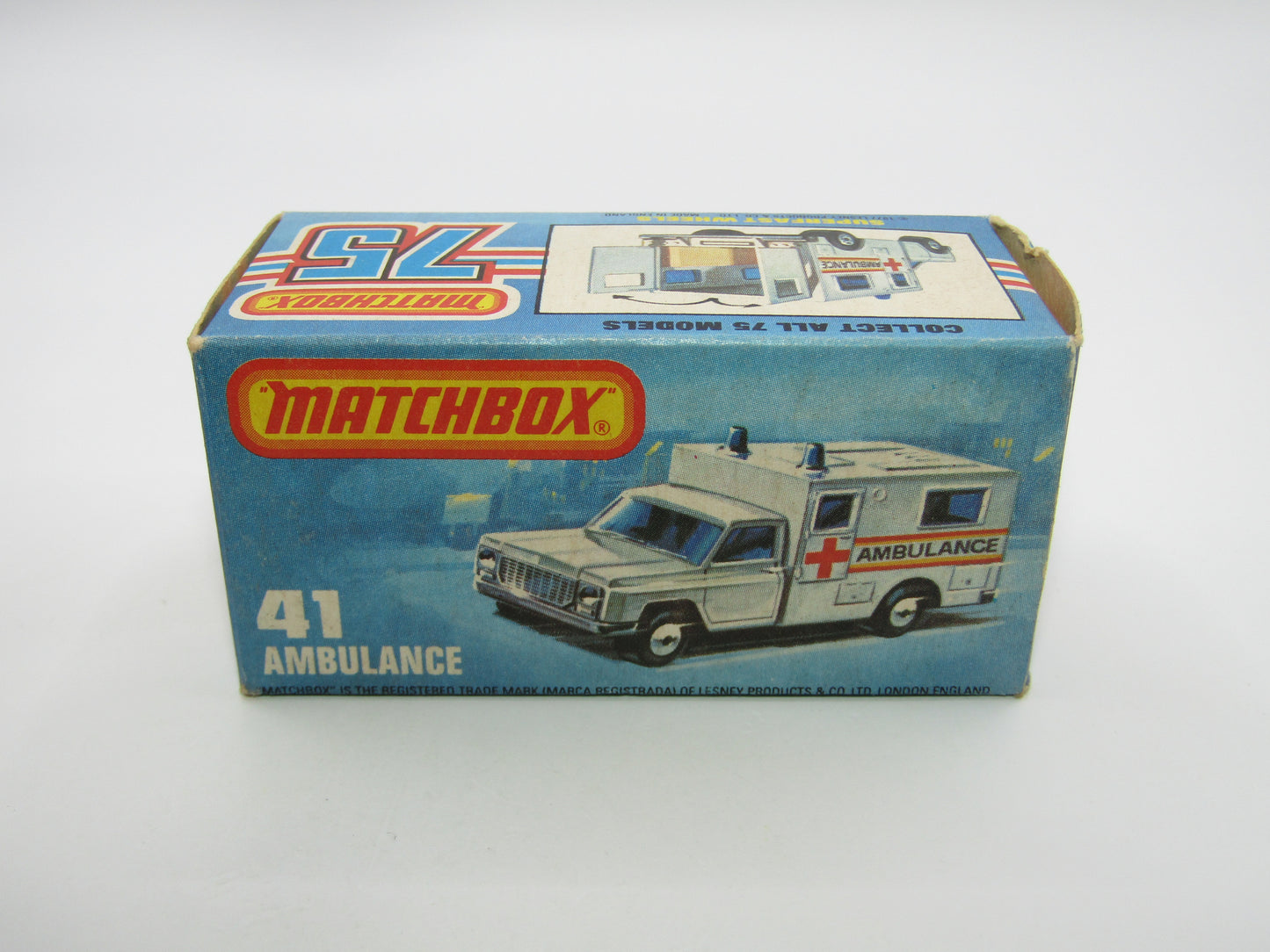 Matchbox Superfast No 41C Ambulance  - CROSS Ambulance YELLOW Interior