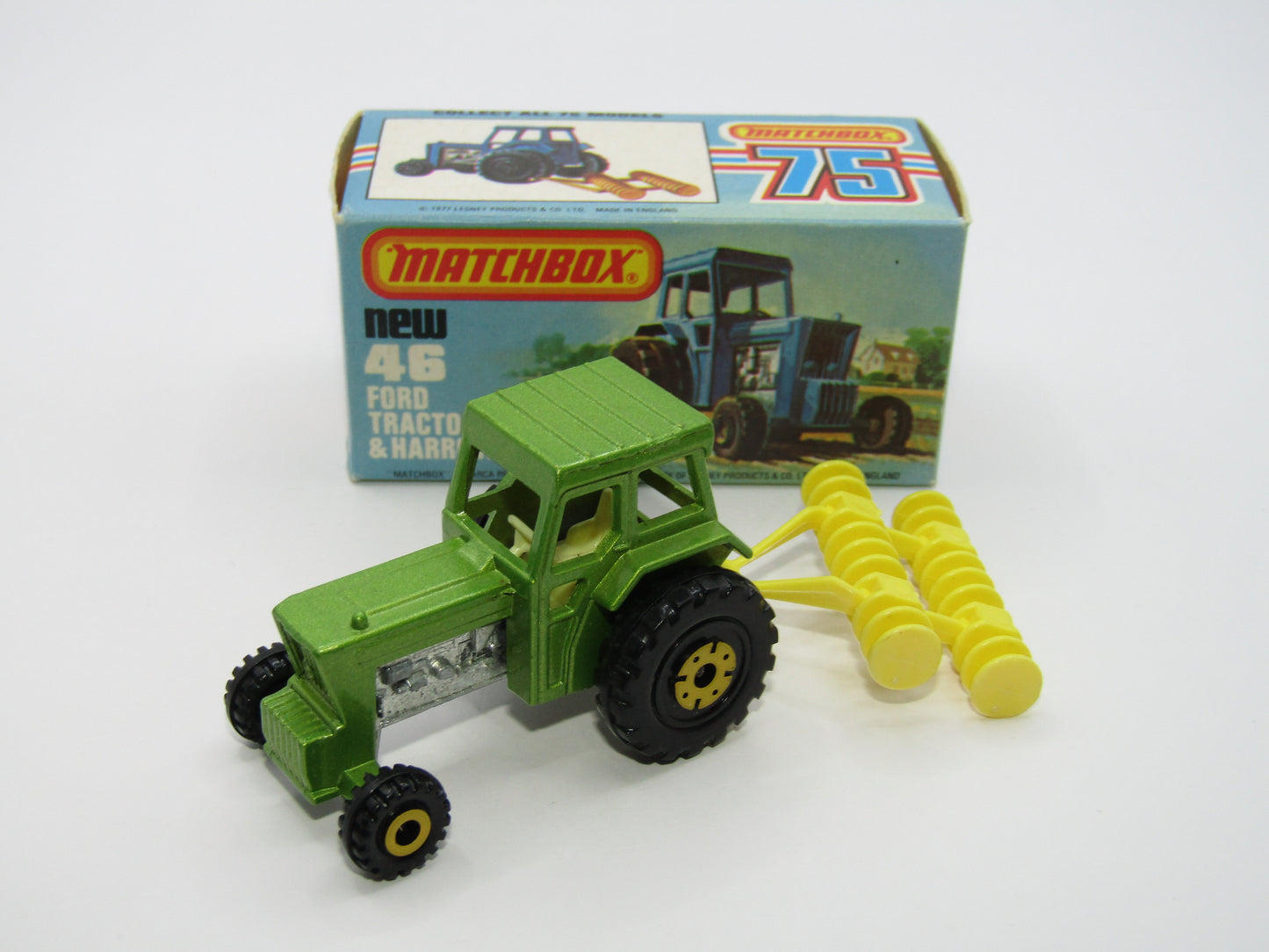 Matchbox Superfast 46C Ford Tractor Metallic LIME GREEN FORD on Front