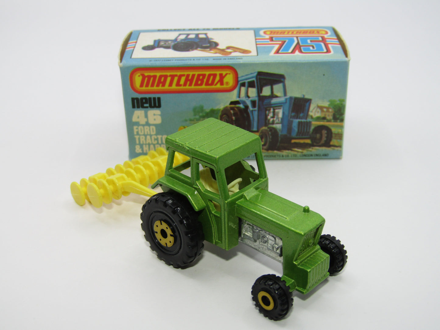 Matchbox Superfast 46C Ford Tractor Metallic LIME GREEN FORD on Front