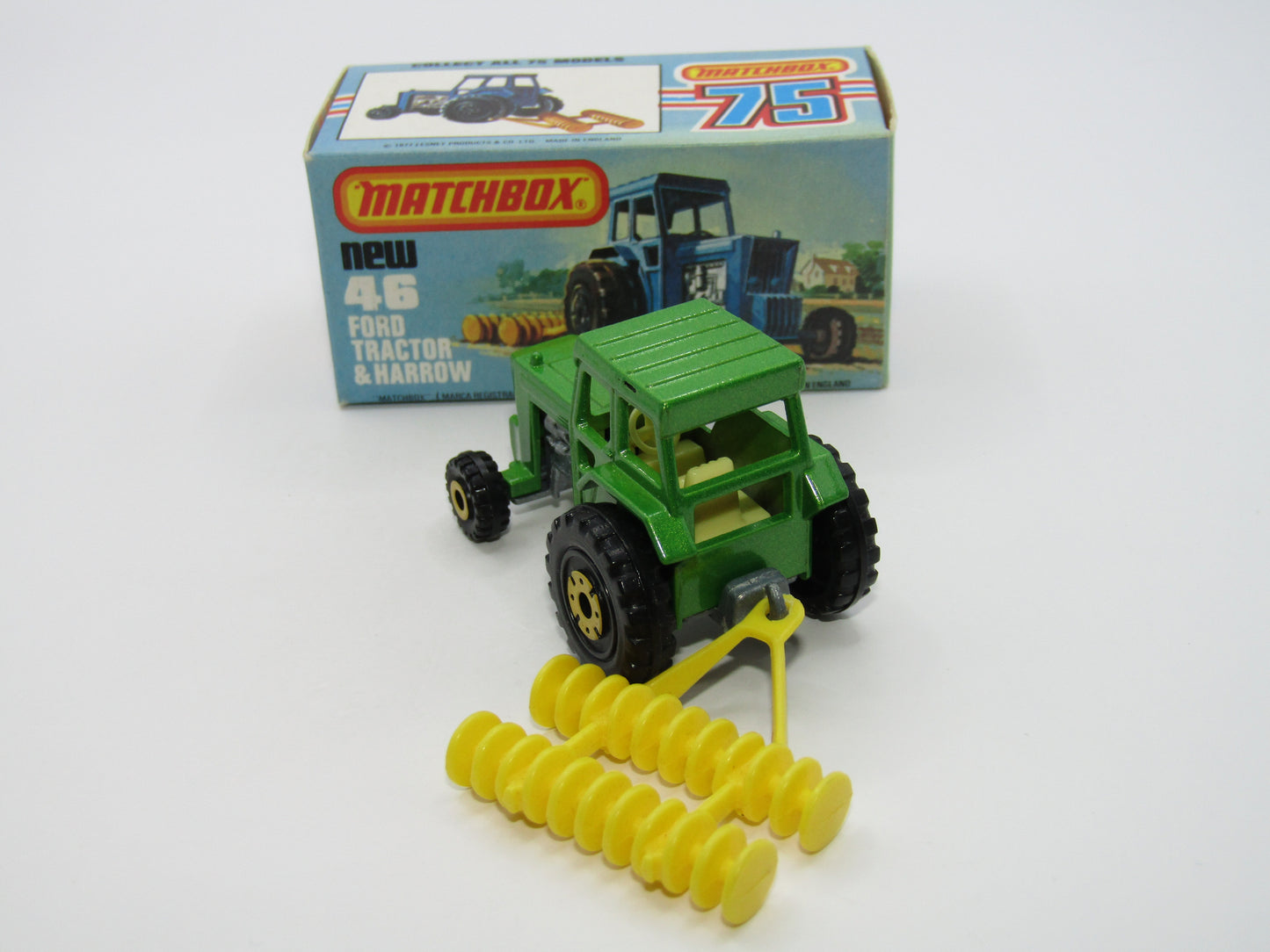 Matchbox Superfast 46C Ford Tractor Metallic Green Yellow Hubs