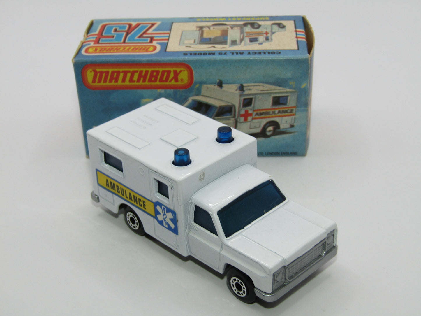Matchbox Superfast No 41C Ambulance - SILVER BASE Ambulance Labels