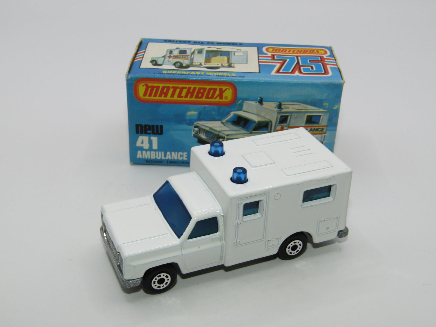 Matchbox Superfast No 41C Ambulance - NO LABELS Applied