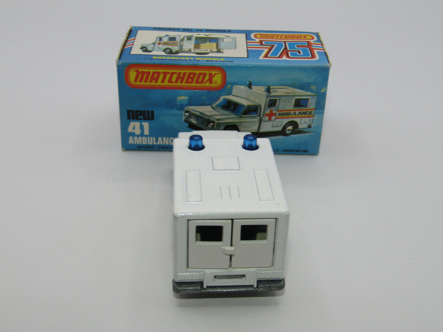 Matchbox Superfast No 41C Ambulance - NO LABELS Applied