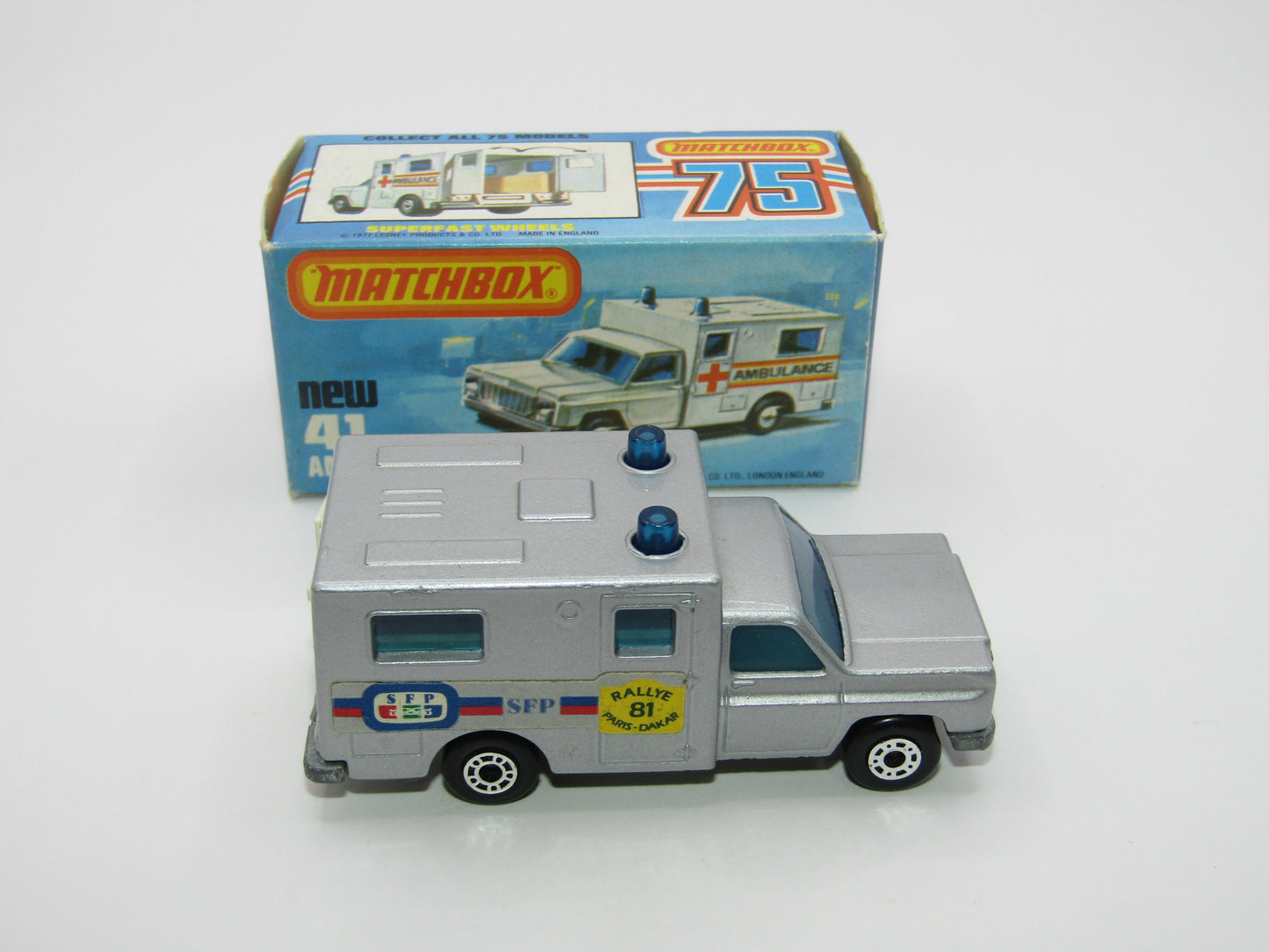 Matchbox Superfast No 41C Ambulance Silver - Paris Dakar WHITE DOORS