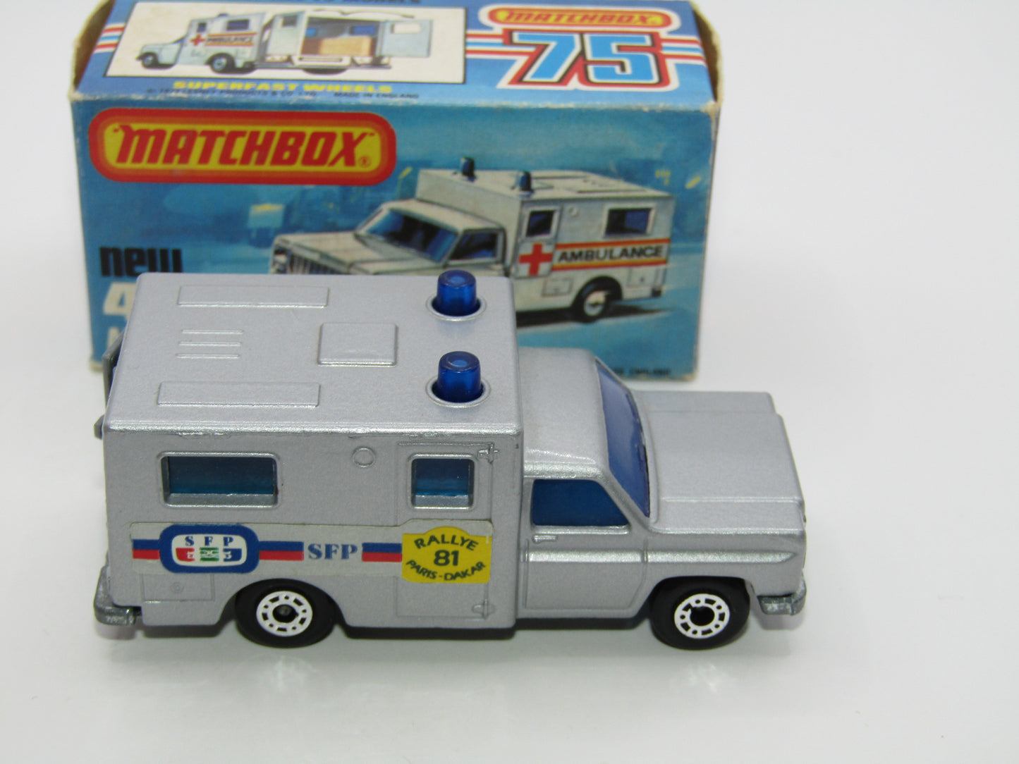 Matchbox Superfast No 41C Ambulance Silver Paris Dakar DARK BLUE Windows