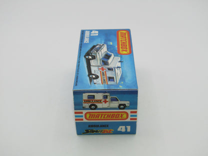 Matchbox Superfast No 41C Ambulance Pacific Ambulance SILVER Base