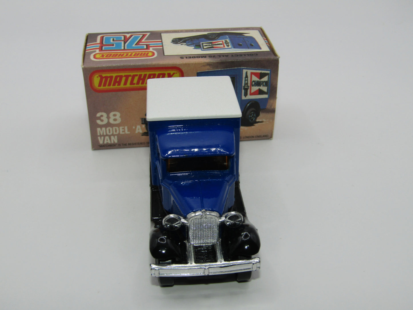 Matchbox Superfast 38E Model A Van Dark Amber Windows