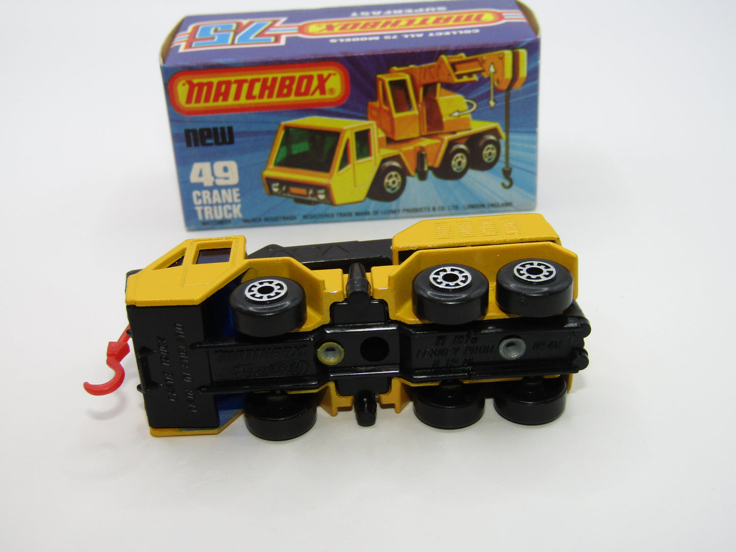 Matchbox Superfast 49C Crane Truck Yellow Black Arm BLUE Windows
