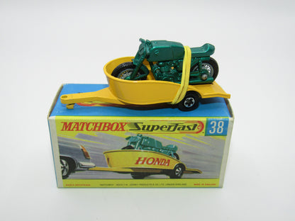 Matchbox Superfast 38A Honda Motorcycle with Trailer YELLOW No Labels Green Bike