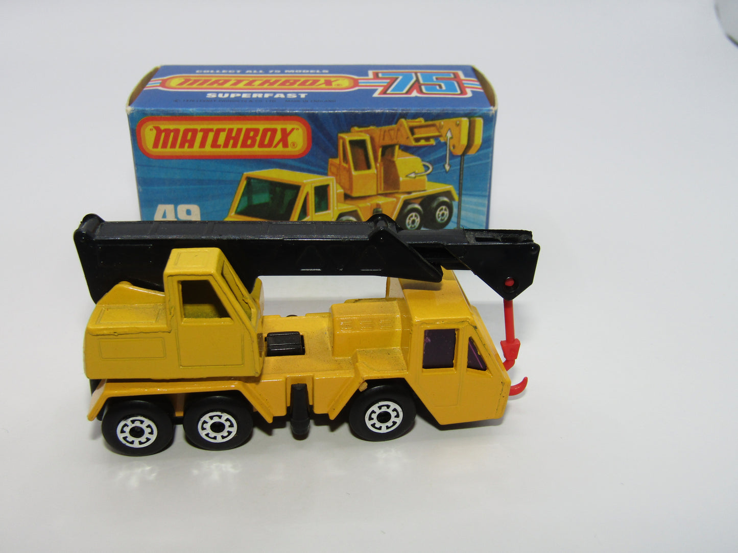 Matchbox Superfast 49C Crane Truck Yellow Black Arm PURPLE Windows