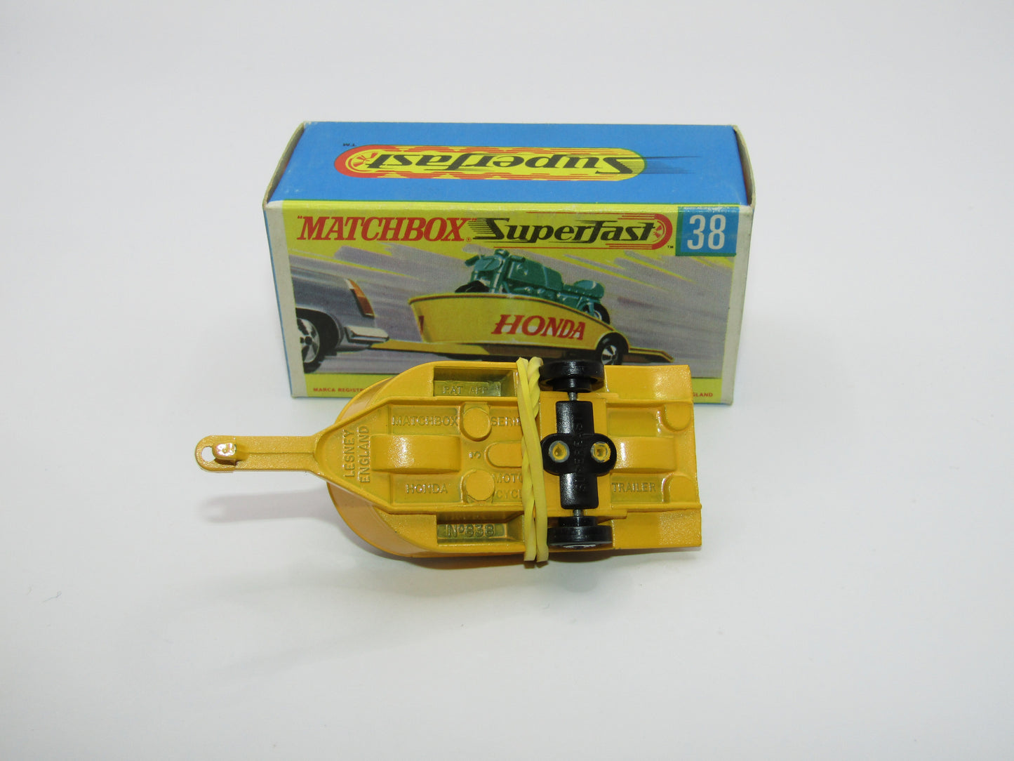 Matchbox Superfast 38A Honda Motorcycle with Trailer YELLOW No Labels Green Bike