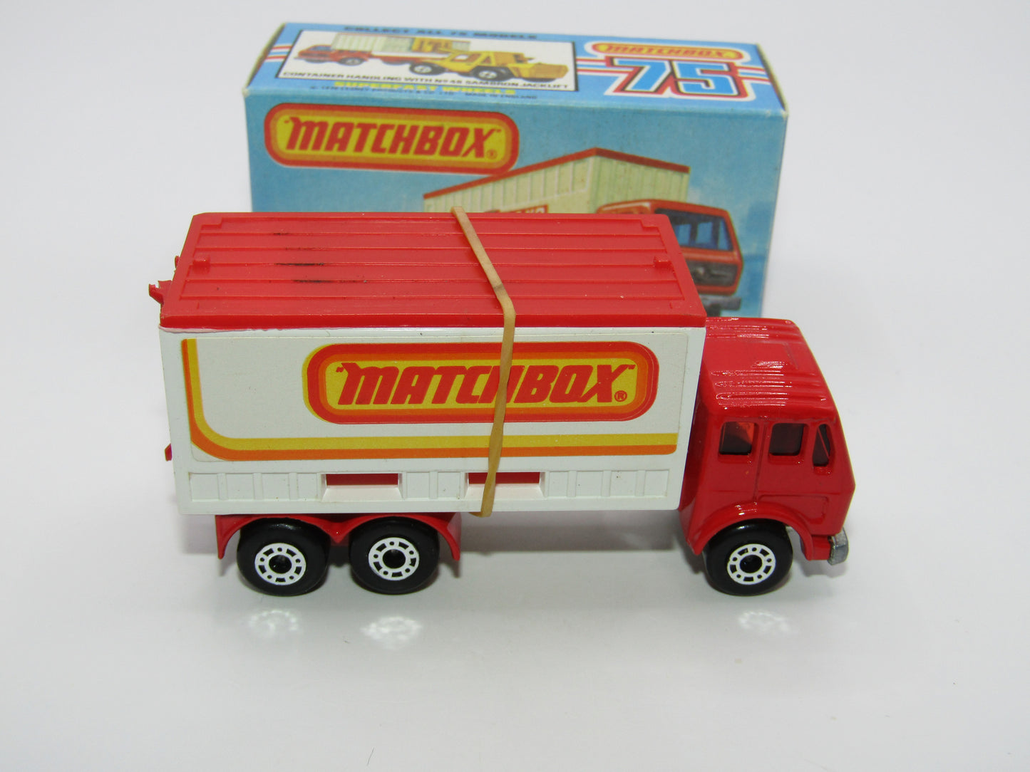 Matchbox Superfast No 42C Mercedes Container Truck RED WINDOWS Matchbox