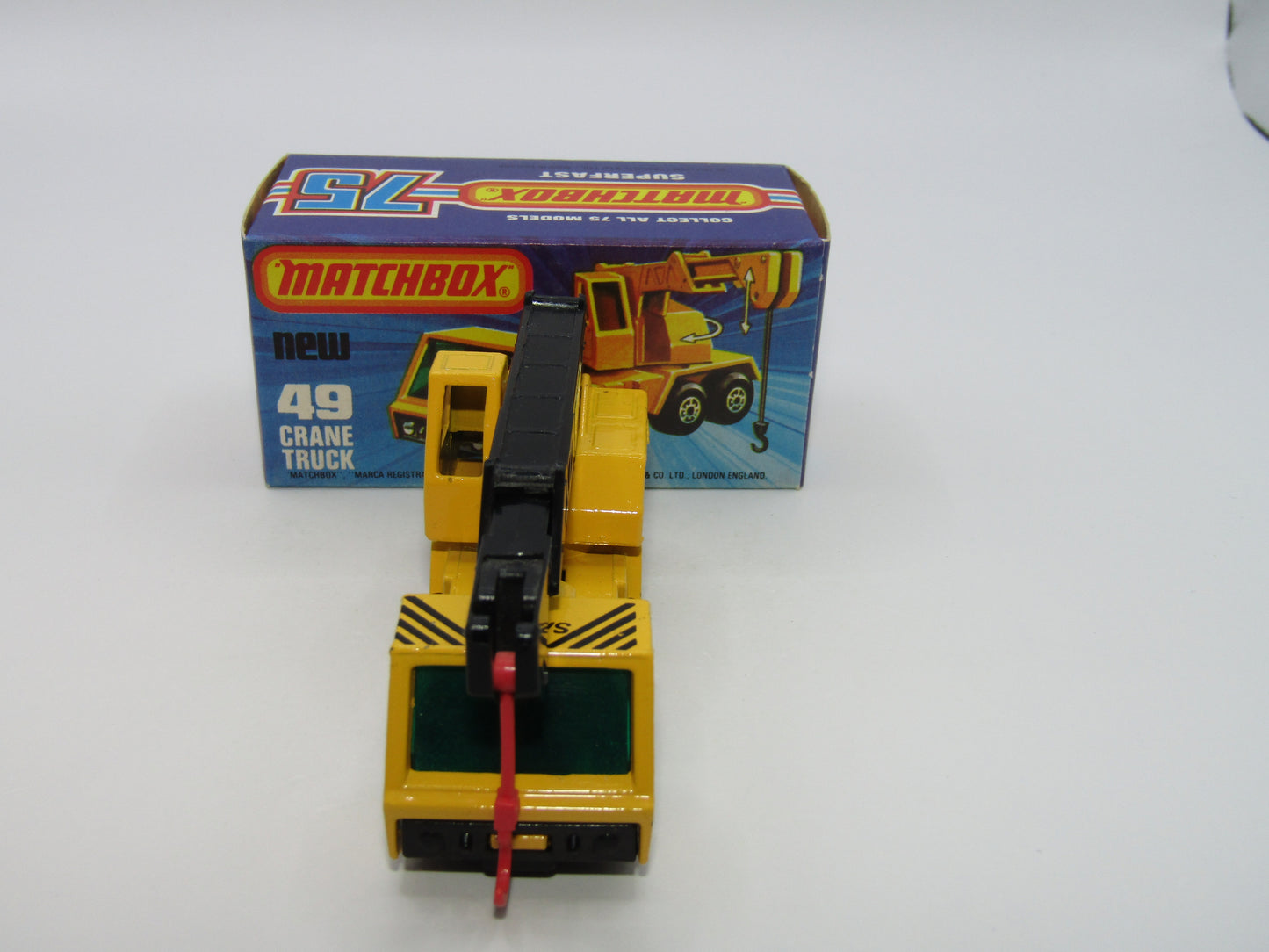Matchbox Superfast 49C Crane Truck Yellow Black Arm Cat & A1 Crane Service