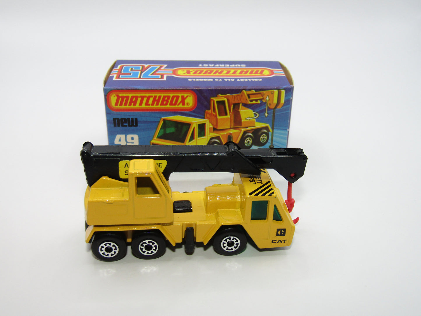 Matchbox Superfast 49C Crane Truck Yellow Black Arm Cat & A1 Crane Service