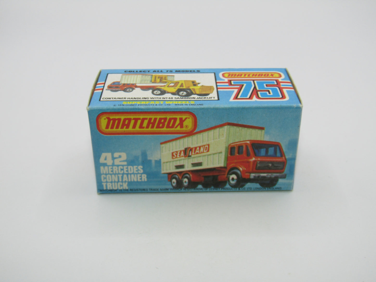 Matchbox Superfast No 42C Mercedes Container Truck RED WINDOWS Matchbox