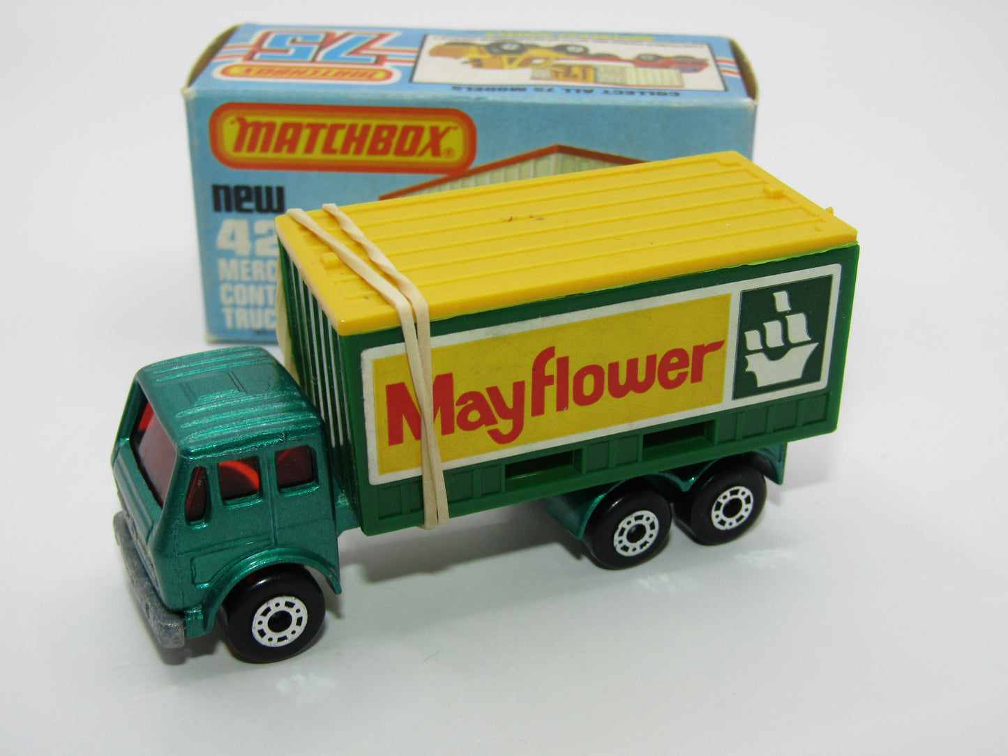 Matchbox Superfast No 42C Mercedes Container Truck RED WINDOWS Mayflower