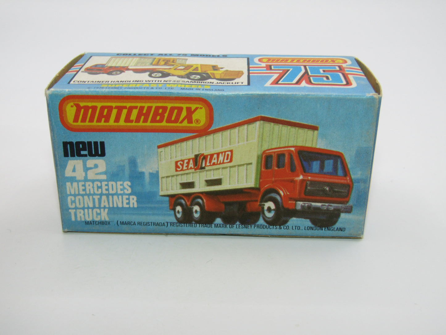 Matchbox Superfast No 42C Mercedes Container Truck RED WINDOWS Mayflower