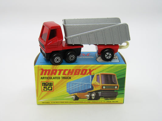 Matchbox Superfast 50B Articulated Truck RED & SILVER - RED WINDOWS