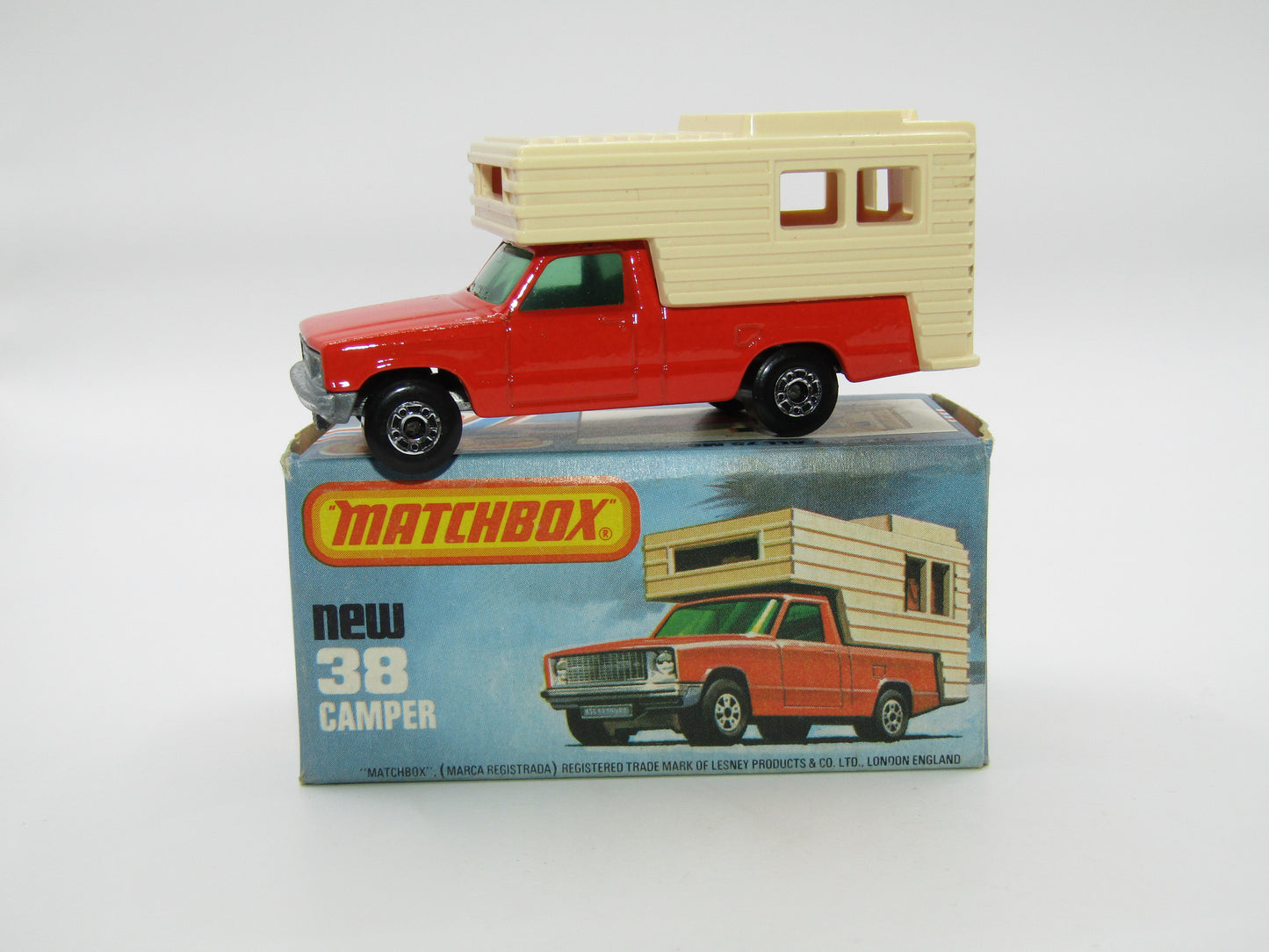 Matchbox Superfast 38D Camper Van VERY PALE GREEN Windows