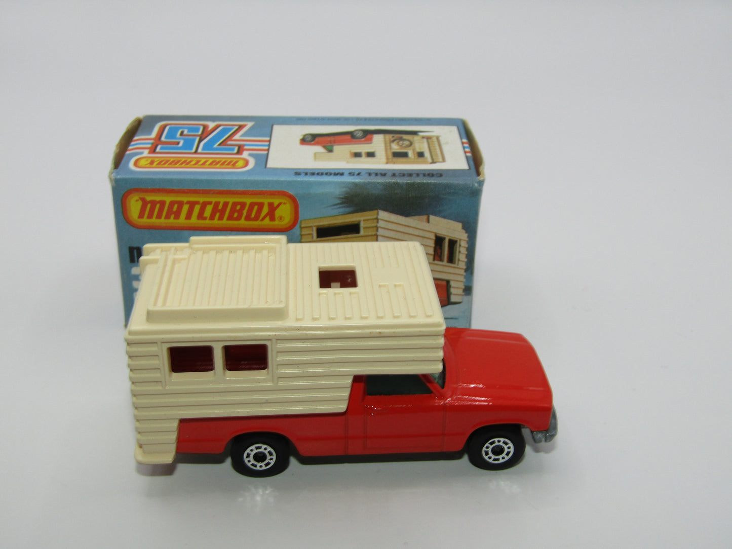 Matchbox Superfast 38D Camper Van VERY PALE GREEN Windows